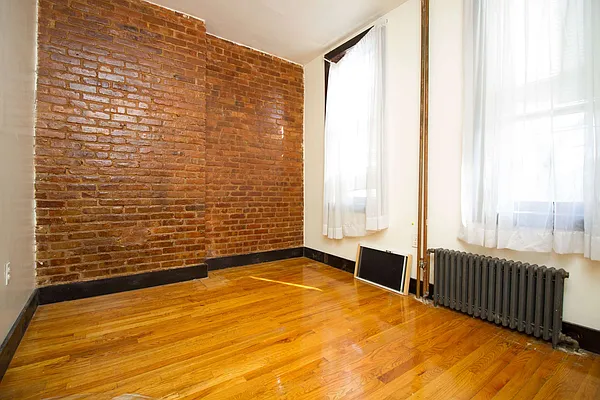 Rented by Nooklyn NYC LLC | media 29