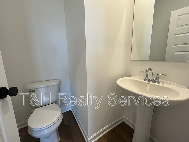 9275 Loyola Way — Photo 29
