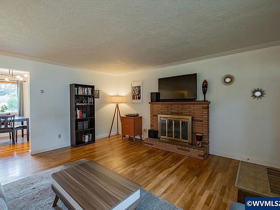 4th image of 4472 Coloma Dr SE