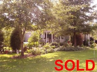 462 Forest Dr, Cross Hill, SC 29332