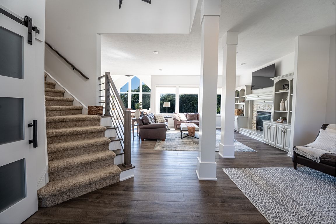 next background image