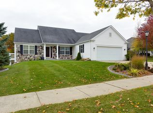 1657 Hunter Rd, Waukesha, WI 53189