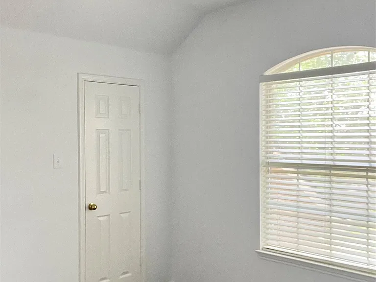 1309 Heather Brook Dr — Photo 20