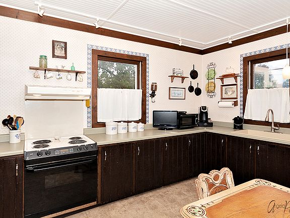 3rd image of 146 Westerfield Pl