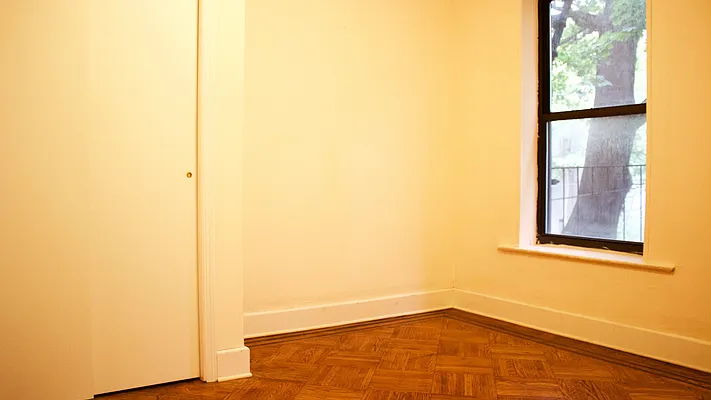 Rented by Nooklyn NYC LLC | media 9