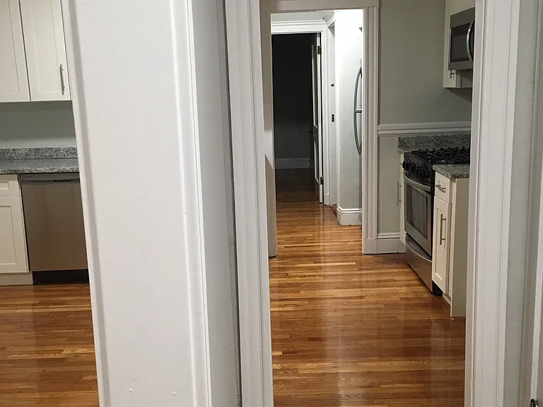 12 Verona St #2L — Photo 21