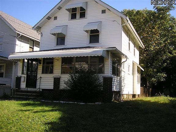 2nd image of 1211 Grant St