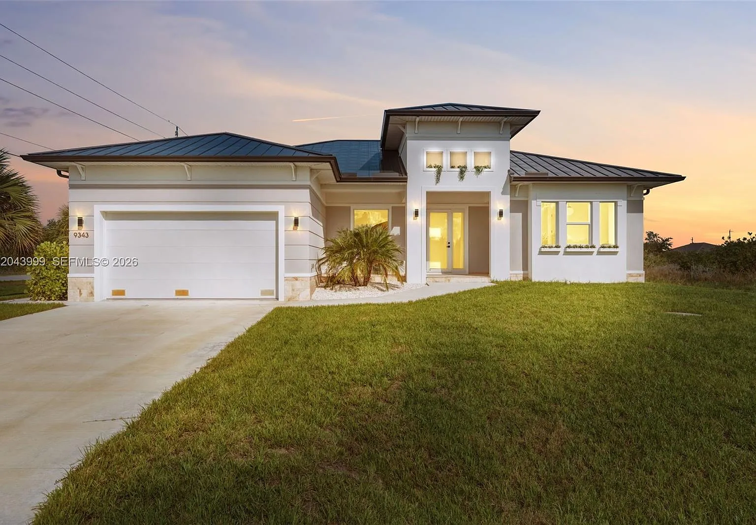 3 bed, 4.0 bath, 1999 sqft, $2,800 — Photo 1