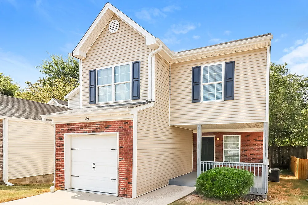 3 bed, 2.5 bath, 1581 sqft, $1,580 — Photo 4