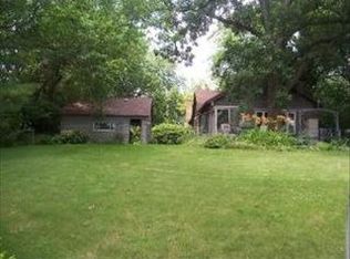 310 W State Rd, Island Lake, IL 60042