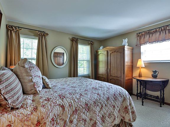 3rd image of 1535 Parliament Ct