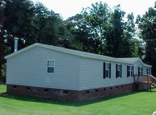 953 Foxfire Rd, Asheboro, NC 27205