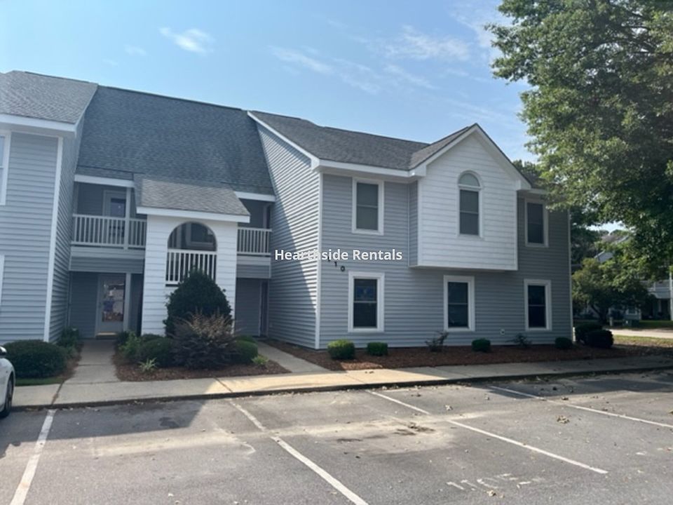 1st image of 110C W Victoria Ct