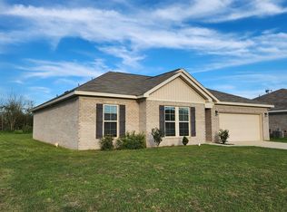 637 Mitchell St, Headland, AL 36345