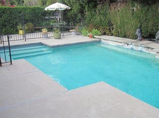 5332 Garden Grove Ave, Tarzana, CA 91356