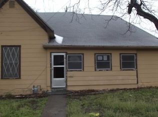 518 W Heard St, Cleburne, TX 76033