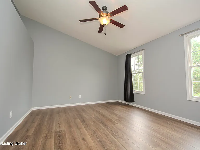 6702 Shallow Rock Dr — Photo 33