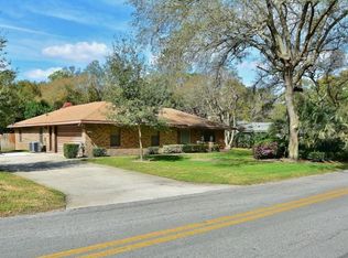 2070 Stratford Dr, Deland, FL 32724