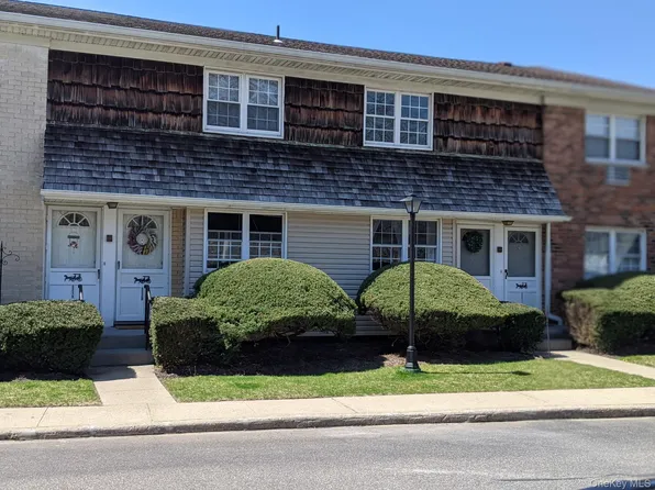 5219 Wilshire #5219, Oakdale, NY 11769