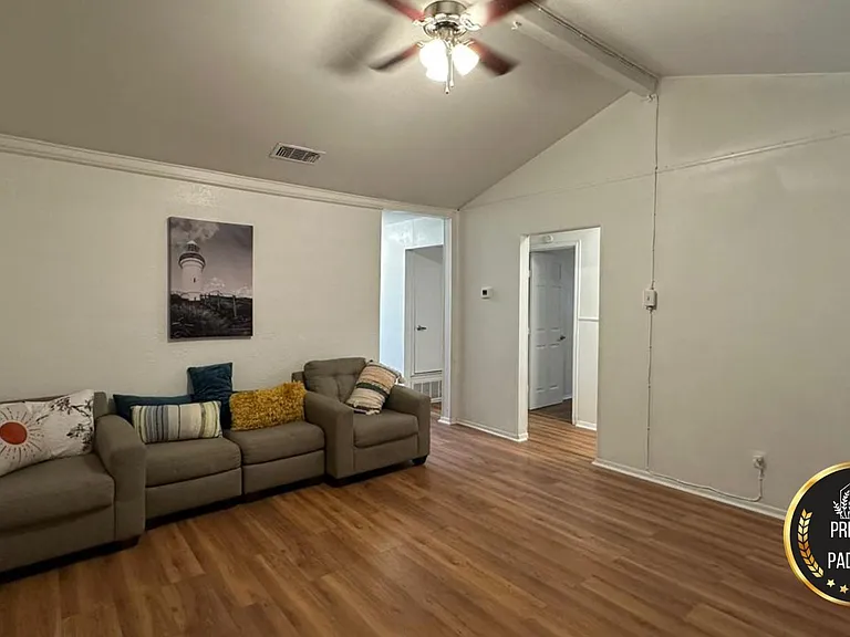 Spacious living room to enjoy