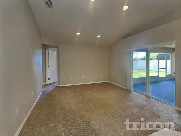 10752 Carloway Hills Dr — Photo 24