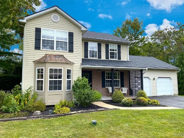 6746 Walnut Ln, Coopersburg, PA 18036
