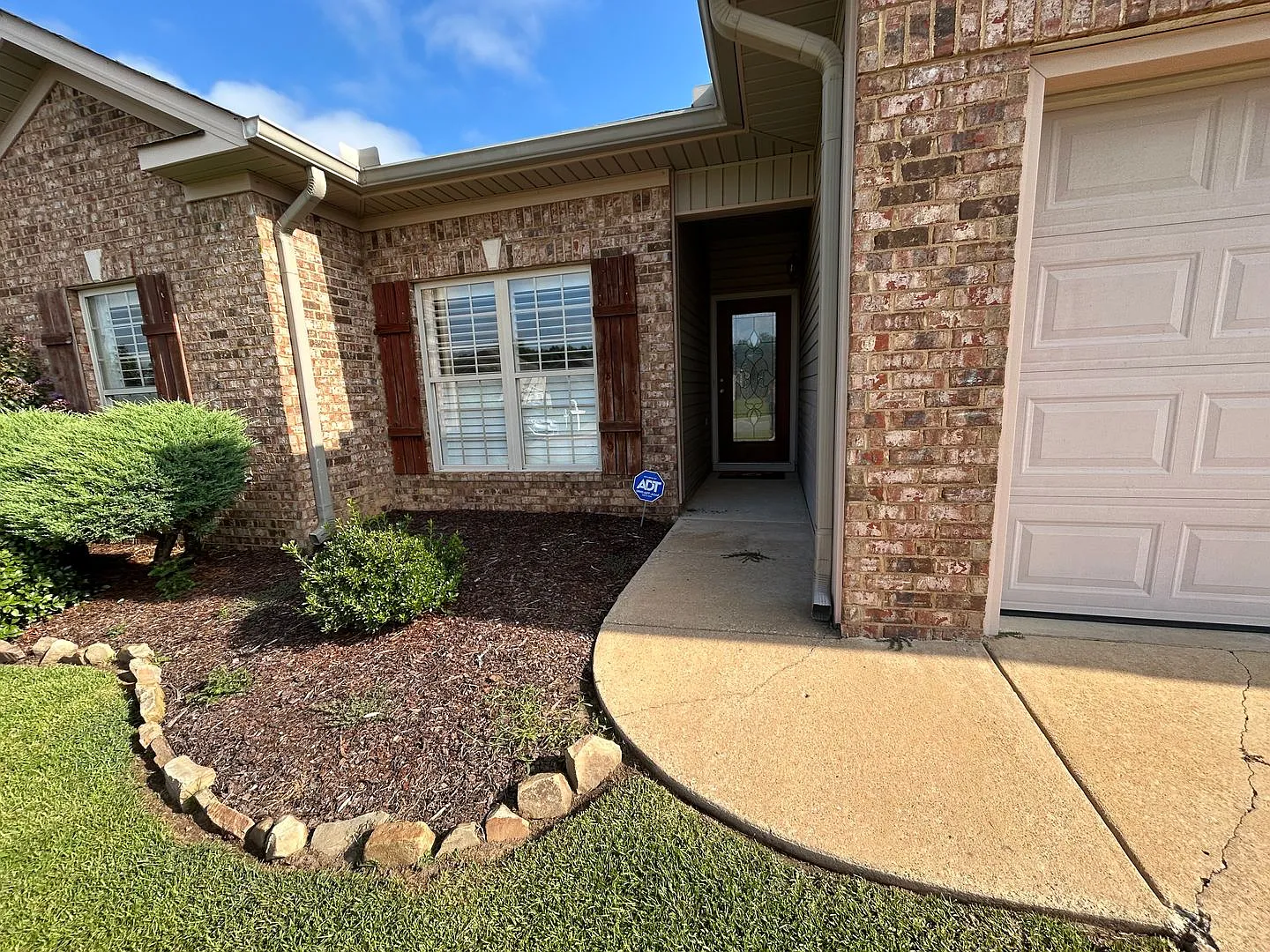 5204 Easton Ln — Photo 3