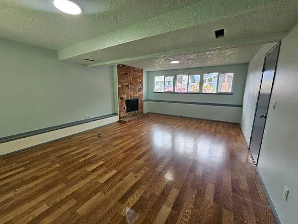 4323 SE 4th Pl — Photo 6