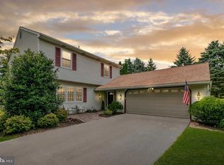 9 Bridle Ct E, Glenmoore, PA 19343