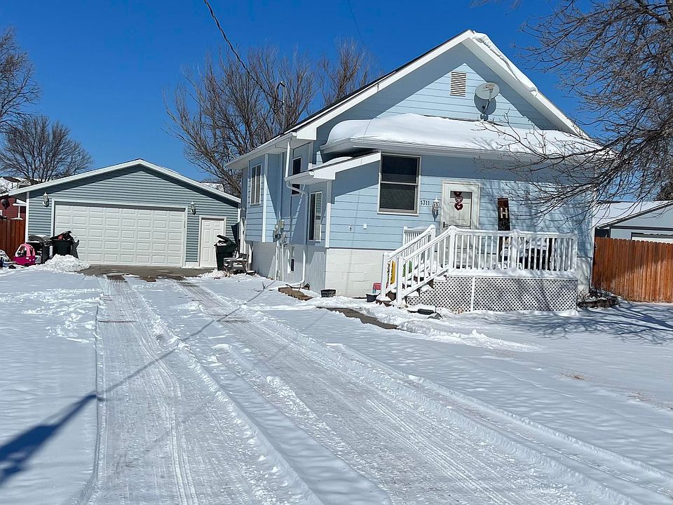 1st image of 1311 W Eugene Ave
