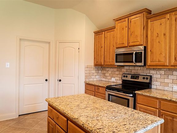 4th image of 116 Hillcrest Way