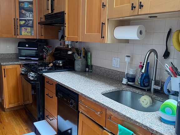 2nd image of 255-02 Northern Blvd #2