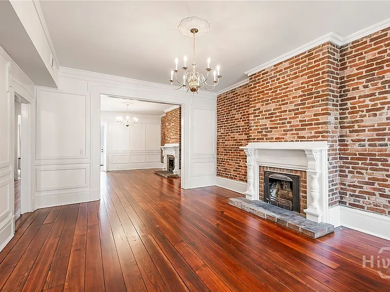 117 E Jones St #PARLOR — Photo 11