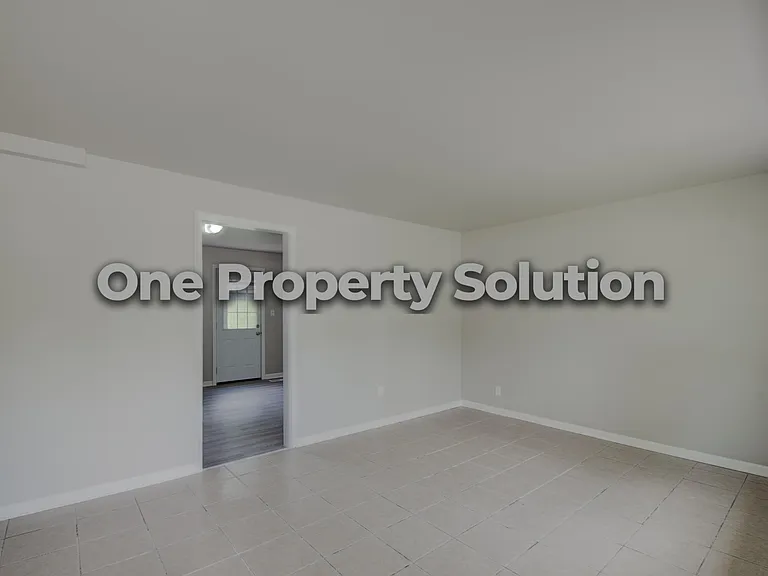 5001 Carolina St — Photo 14