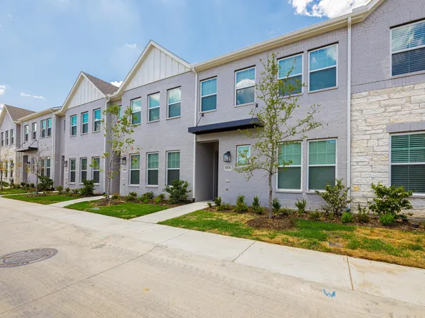 9939 Schramm St, Irving, TX 75063