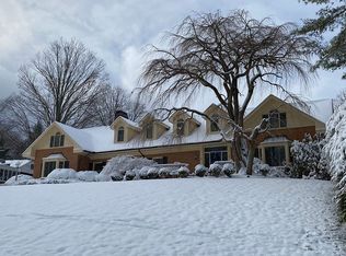 2424 Mountain View Ave, Bluefield, WV 24701
