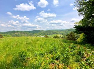 Honeycomb Ln, Sugar Grove, WV 26815