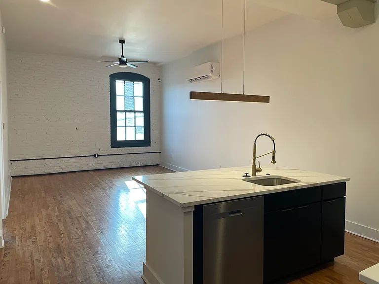 723 Jefferson St. — Photo 3