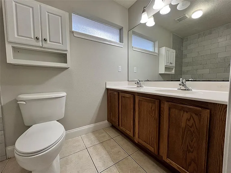 2336 W Orange Rd — Photo 9