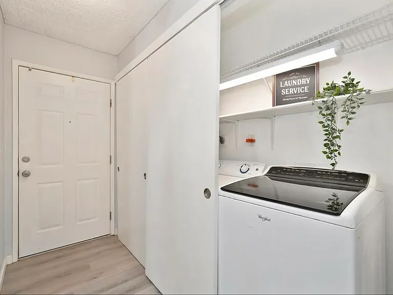 7445 Auburn Oaks Ct #G — Photo 8