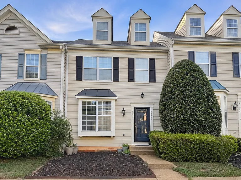46802 Lawnes Creek Ter — Photo 1
