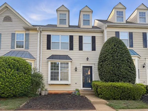 46802 Lawnes Creek Ter, Sterling, VA 20165