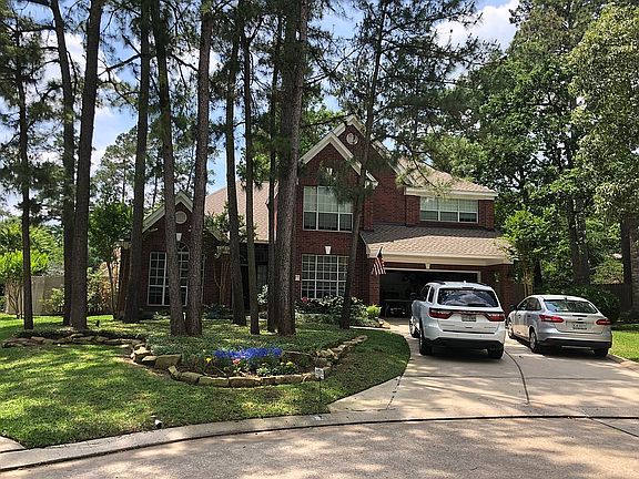 Highly desired cul de sac!