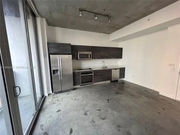 151 SE 1st St, Miami, FL