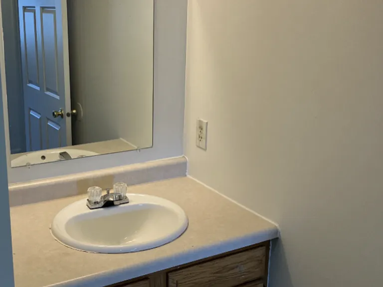 3 Bedroom Home for rent in Des Moines, IA — Photo 34