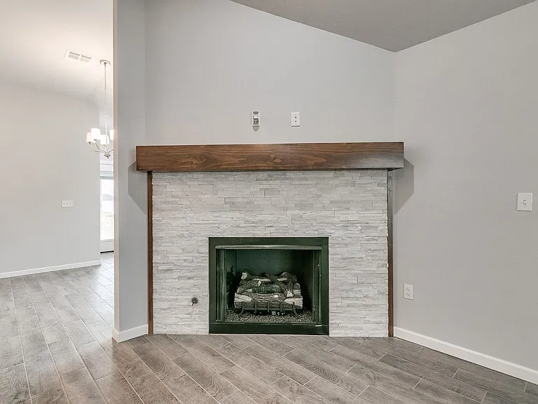 1680 Addington Rd — Photo 8