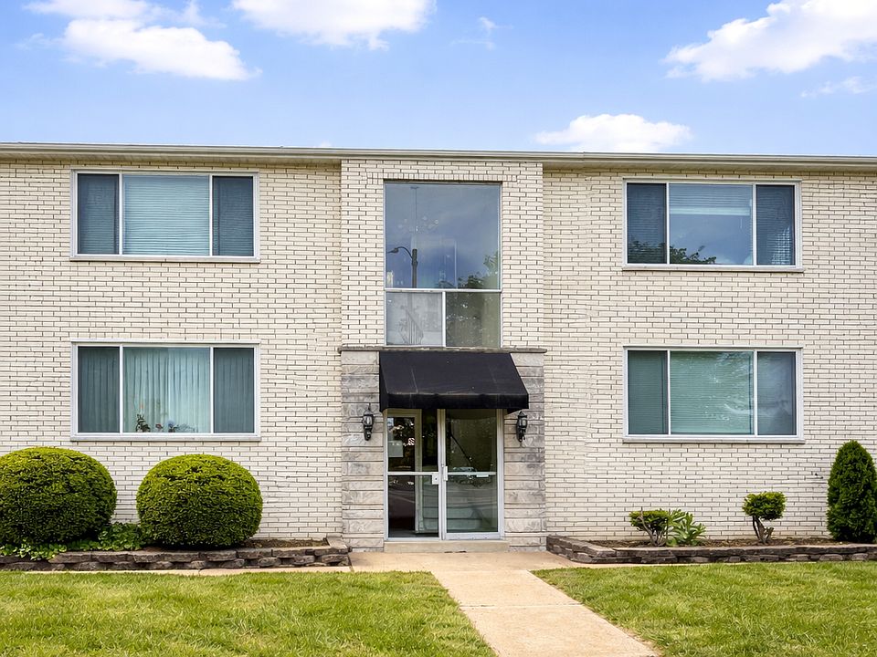 1st image of 7500 Morganford Rd #1A