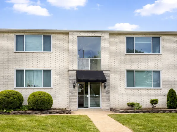 7500 Morganford Rd #1A, Saint Louis, MO 63116