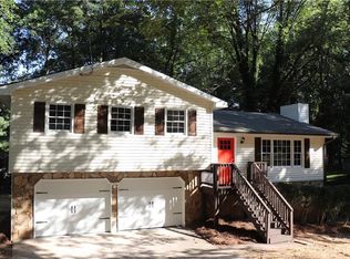 937 Chartley Dr, Lilburn, GA 30047