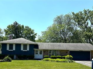 16 W Liberty Ln, Danville, IL